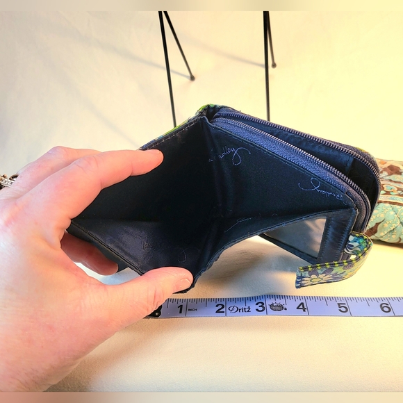 Vera Bradley Daisy Daisy Lime Green & Blue Geometric Bifold Wallet - Picture 6 of 9